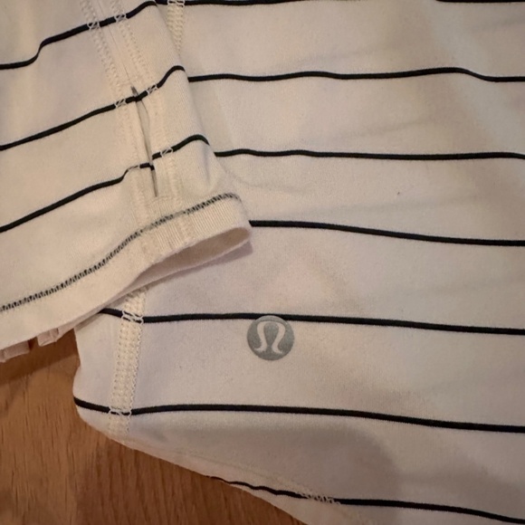 Lululemon Tuck And Flow Long Sleeve Slalom Stripe Angel Wing Sz 6 ( no size dot) - Picture 10 of 12
